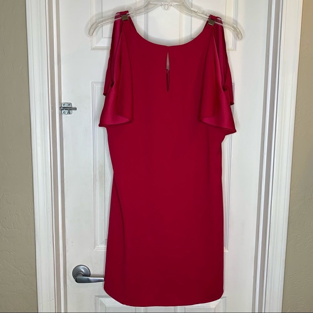 White House Black Market Split Sleeve Shift Dress Size 10 in Cerise Pink